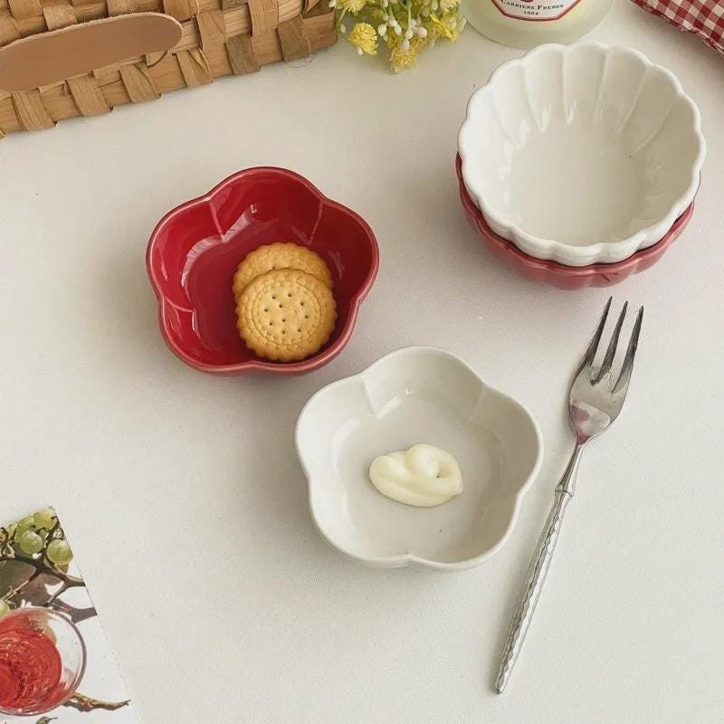 Flower Petal Ceramic Dish: Japanese Style Sauce Bowls