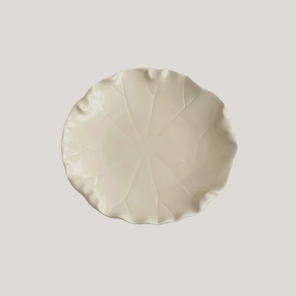 Scalloped Leaf Ceramic Side Plate | 6-Inch Dessert Plate