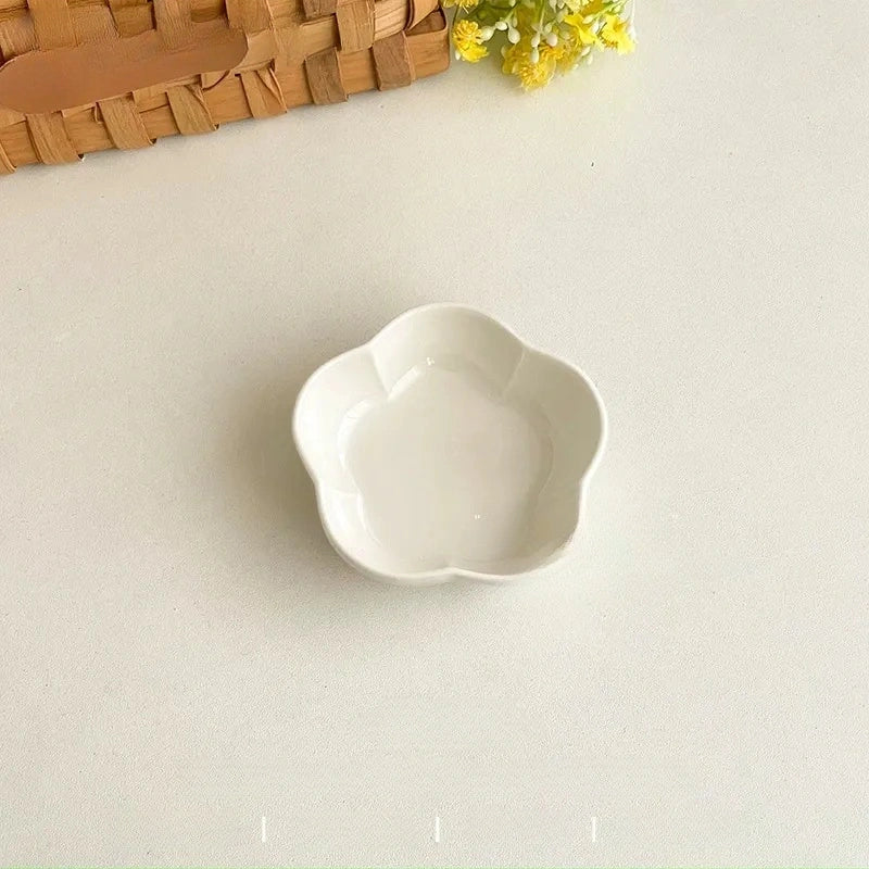 Flower Petal Ceramic Dish: Japanese Style Sauce Bowls