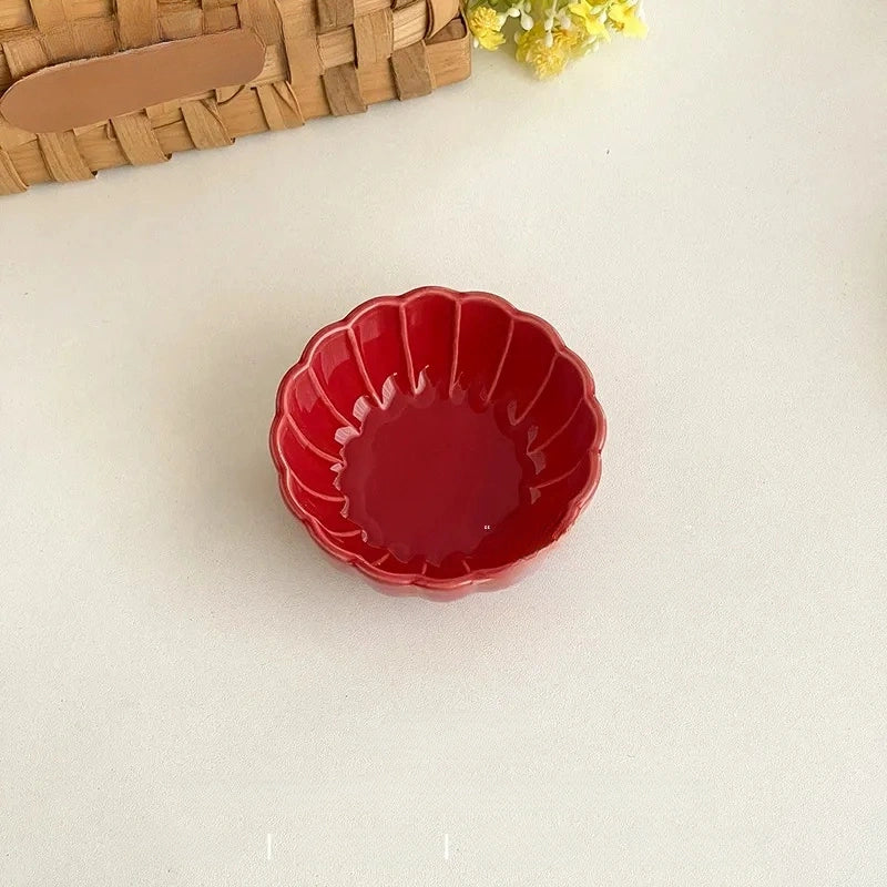 Flower Petal Ceramic Dish: Japanese Style Sauce Bowls